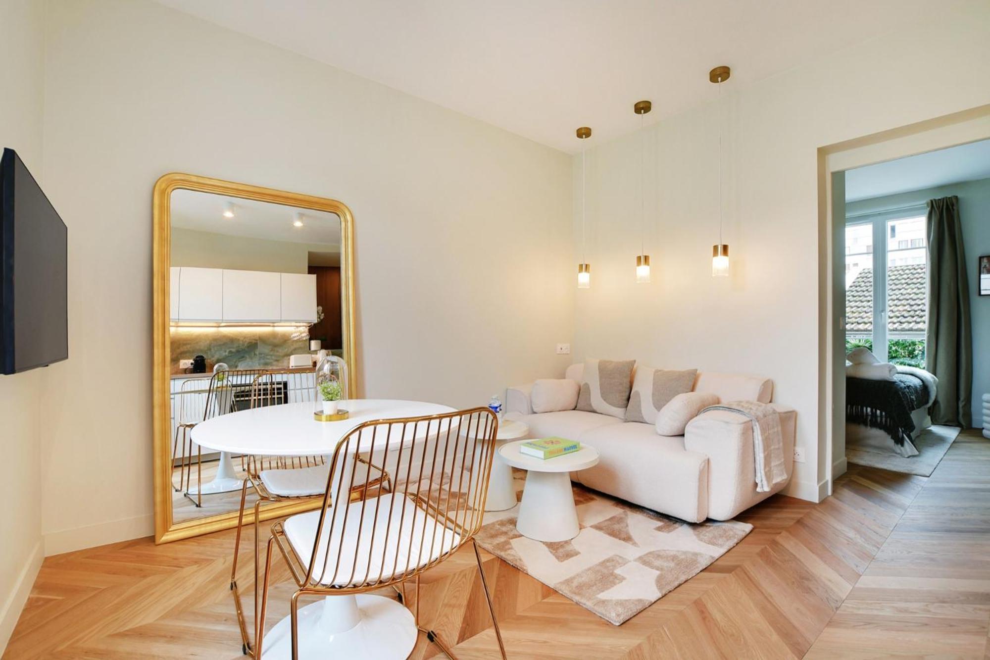Suite Deluxe 1 By Les Maisons De Charloc Homes Boulogne-Billancourt Bagian luar foto